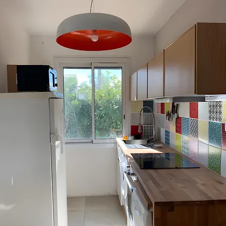 Maison Bord De *